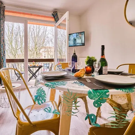 Confort ! Climatisation, Centre-ville, Parking, Terrasse, Wifi, Netflix Appartamento Carcassonne