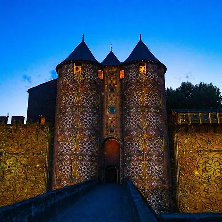 Confort ! Climatisation, Centre-ville, Parking, Terrasse, Wifi, Netflix Apartment Carcassonne