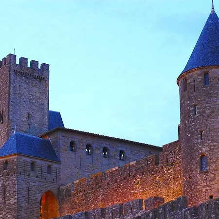 Confort ! Climatisation, Centre-ville, Parking, Terrasse, Wifi, Netflix * Carcassonne
