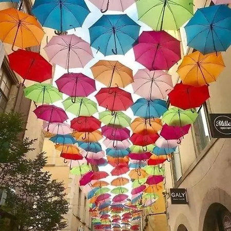 Confort ! Climatisation, Centre-ville, Parking, Terrasse, Wifi, Netflix Lejlighed