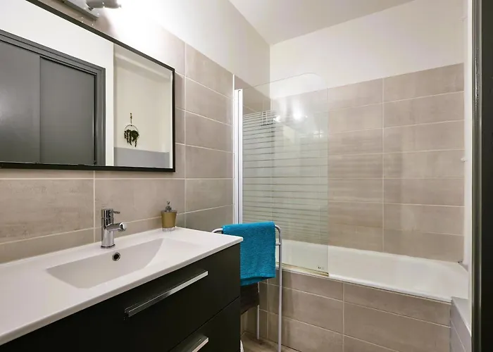 Confort ! Climatisation, Centre-ville, Parking, Terrasse, Wifi, Netflix Daire Carcassonne