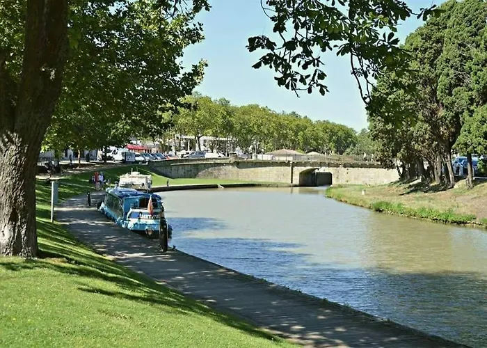 Confort ! Climatisation, Centre-ville, Parking, Terrasse, Wifi, Netflix Daire