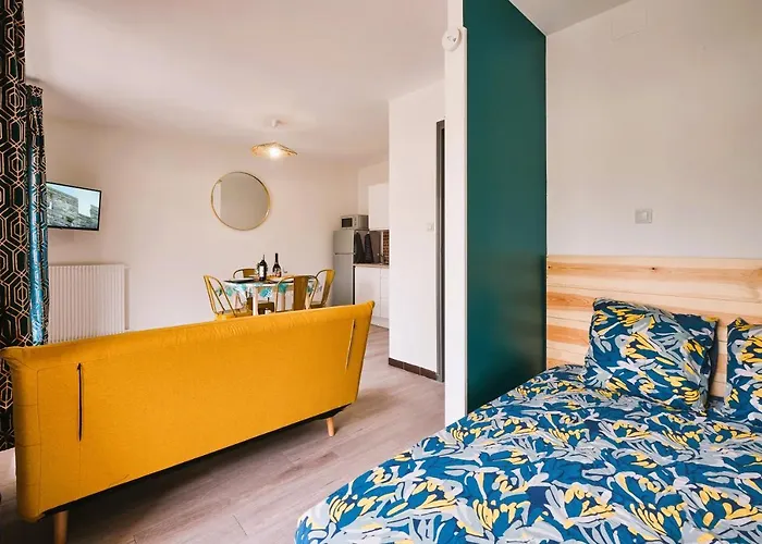 Confort ! Climatisation, Centre-ville, Parking, Terrasse, Wifi, Netflix * Carcassonne
